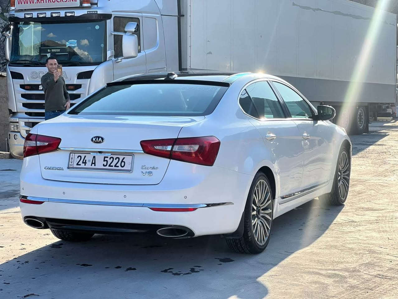 كيا كادئنزا مؤدئل ٢٠١٤پانؤراما بيلاد پةردة ئاوئنة شةفت دةحديل سورحة هةزةو سةنةوي نوئ تايةكاني نوئ  بةناوي خؤمةوةية رةقةم دهؤك چوار رةقةمي ناوزةر ٣پارچةي بؤياغ لاي سةكن چاملغ و دةركةي پيشيو دةركةي دواوة بةس پةم  پةرة شوتةكي تةقيوة سيستةم كراوةتةوة   گؤرينةوةش دةكةم بة ئؤباما يان دؤج باقي دةدةمةوة 
ز م *********** واتس ئاپ ڤايبةر شومان, أربيل
