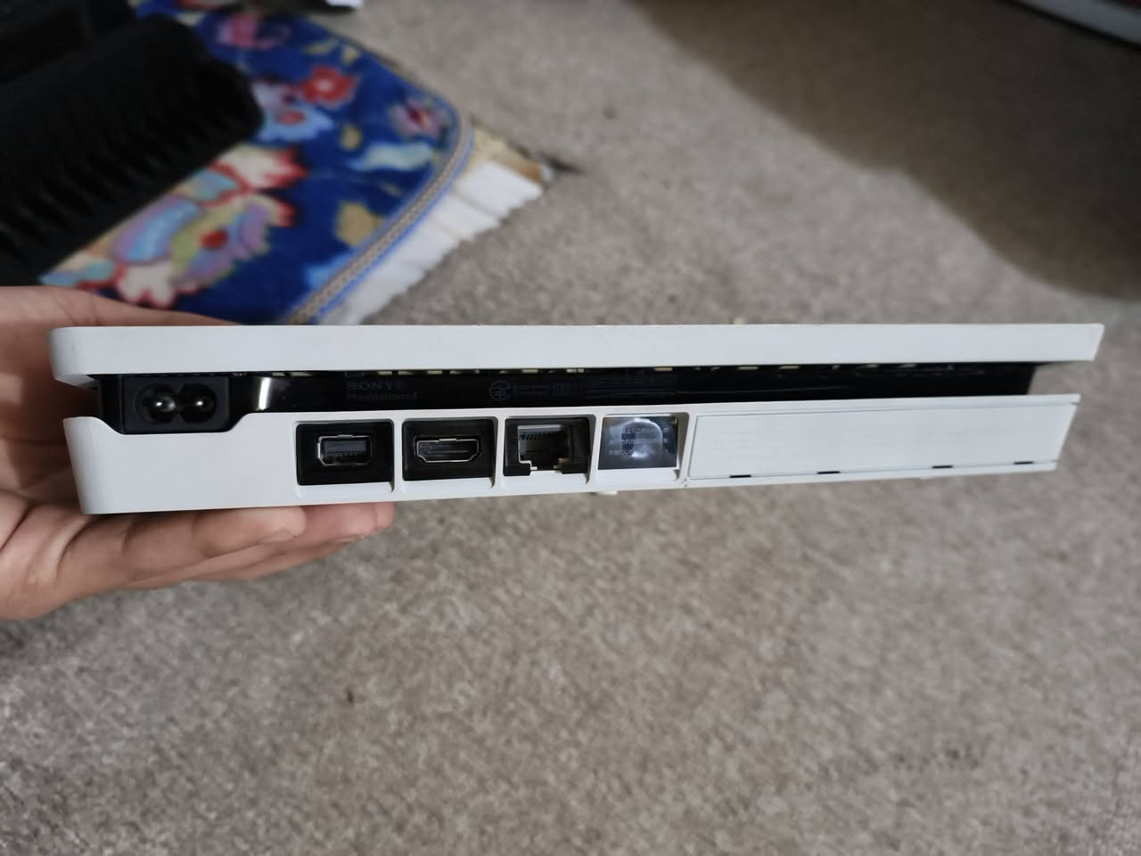 أبلي 4 نضيف جدآ امهكر ما مفتوح وياه ملحقات فان ويده اصليه ويا العاب 4 وبي مجال وسعر 250


**إذا كنت صاحب هذا الإعلان وتريد حذفه لأي سبب، رجاءا أرسل رسالة إلى الدعم الفني**