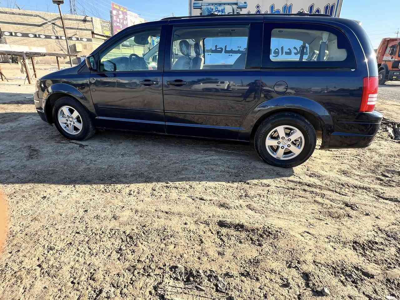 بيع أو مراوس
السعر.          (94 $) وبي مجال بسيط
كلاسلر تاون كانتري   2008 بغداد
مشروع وطني بأسمي
السنوية ل                    (2028)
عداد السرعة.              (162,000) m
حجم المحرك.            (3300) V
تبريد                           3 قطع
تشغيل عن بعد
أربع جام كهرباء
بوب سلايت عادي
كشن الوسط متصل
حادث اميركا بجم تصليح وصبغ الجاملغات الأمامية والبنيد .والباقي مذكور في السونار الملحق مع الصور
والباقي بلادي
المكان.      بغداد / حي الأمين الثانية
للأستفسار اكثر
هـ/***********
