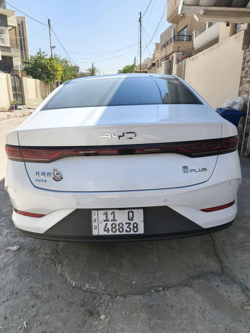السلام عليكم
للبيع بي وأي دي موديل 2025 
السياره وكاله أخت الزيروا 
ماشيه 15 ألف 
بلكن هايبرد كهرباء بانزين 
بإسمي رقم بغداد مميز 
السعر 123 وبيه مجال 
الاستفسار ع الرقم ***********
