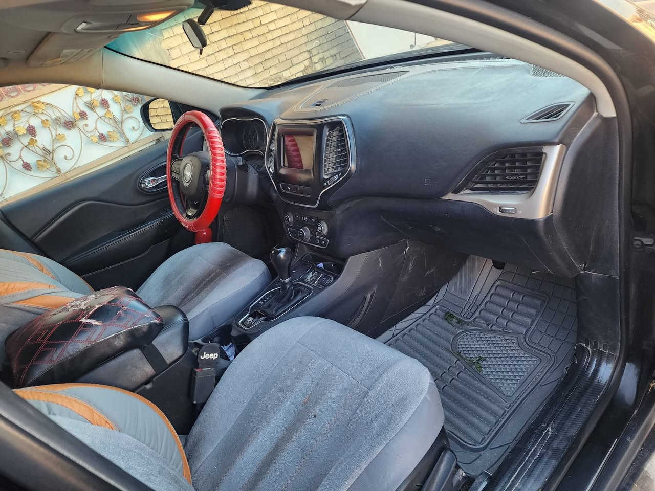 جيب بزون موديل ١٩ محرك ٤ سلندر ٢٤٠٠
بصمه تشغيل 
كشن سايق كهربائي 
ماشيه ٦٠ الف حقيقي
معوقين بعد ١٠ ايام تصير حره 
رقم قادسيه 
هواي مواصفات بيها


**إذا كنت صاحب هذا الإعلان وتريد حذفه لأي سبب، رجاءا أرسل رسالة إلى الدعم الفني**