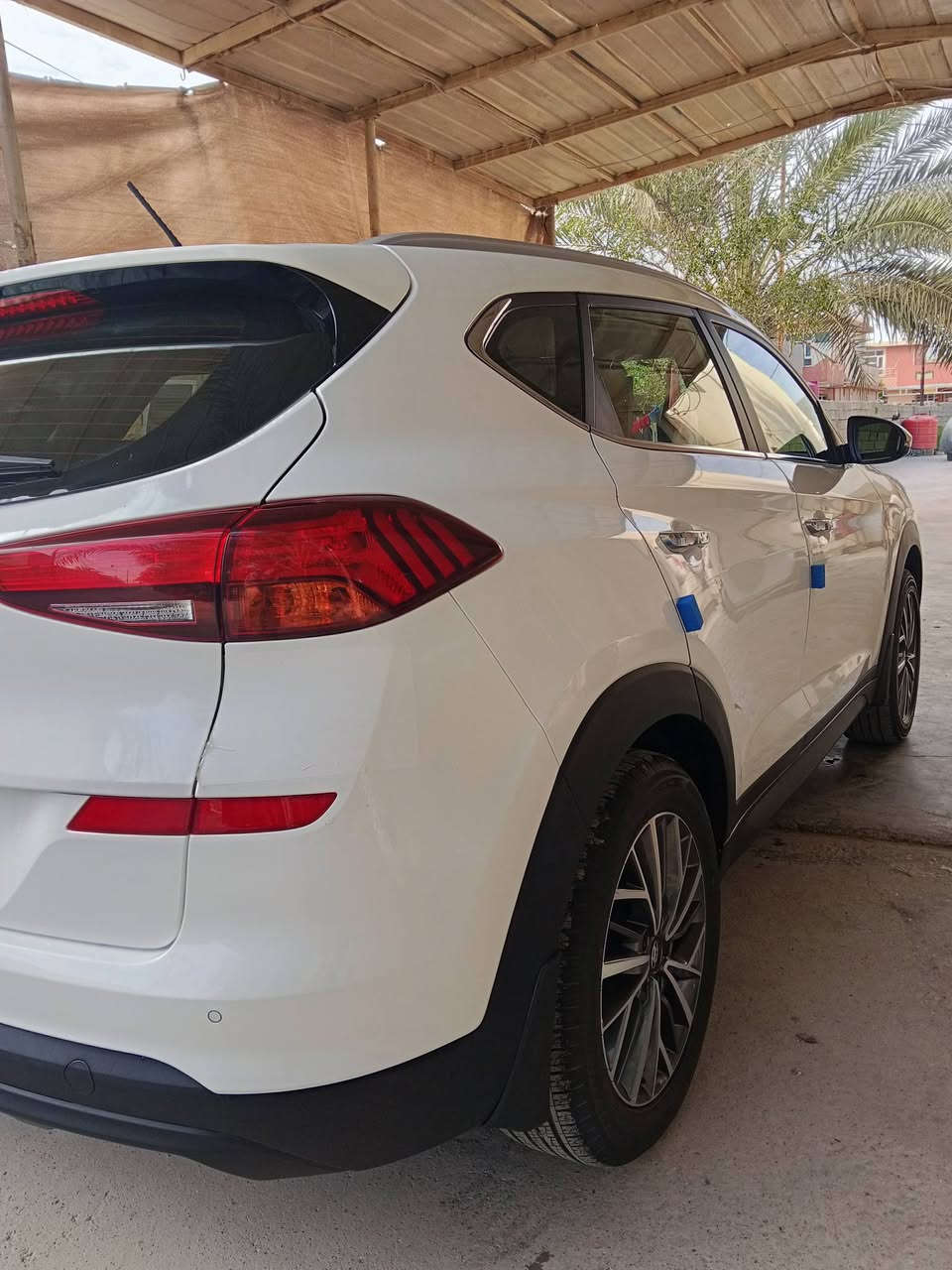 سلام عليكم للبيع توسان 2020 خليجي مكفولة كفالة عامة تخم تاير جديد صدر امامي خلفي جدي عل شركة السيارة وضع شركة طك كارتون اسبير مانازل ماشية 55 حقيقي فول عدة البنراما السعر والتفاصيل على رقم الهاتف ***********
العنوان ديالى (رقم بغداد مشروع وطني سنوية هزة رقم جديد) 
مواصفات 
زنون+تشغيل عن بعد+ كامرة امي خلفي+ كشن جلد كهرباء 2+رادر+حساس امامي خلفي+ترحيب
