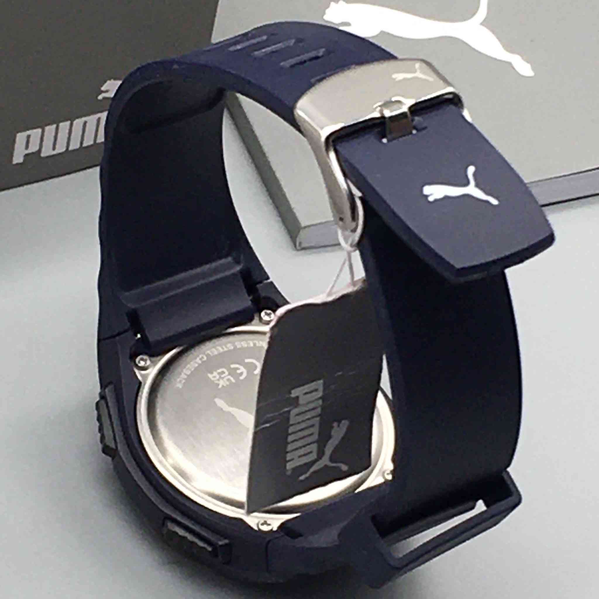 ساعه PUMA وكاله اورجينال نضافة 100‎%‎

قطر الهيكل 44 ملم

سُمك الهيكل 15 ملم

مقاومة للماء حتى عمق 100 مترا

غير مستخدم

يتميز طراز بوما 4 P6039 بميزاتٍ مثل عرض التاريخ، وساعة الإيقاف، والمنبه. كما تُتيح الإضاءة الخلفية قراءة الوقت بوضوح حتى في الظلام. بالإضافة إلى ذلك، يتميز ميناء الساعة بزجاج معدني مقاوم للانزلاق

———————————————-

يوجد توصيل 🚚 ( بغداد - محافظات العراق )

☎️رقم الهاتف : ***********

للحجز - دايركت
