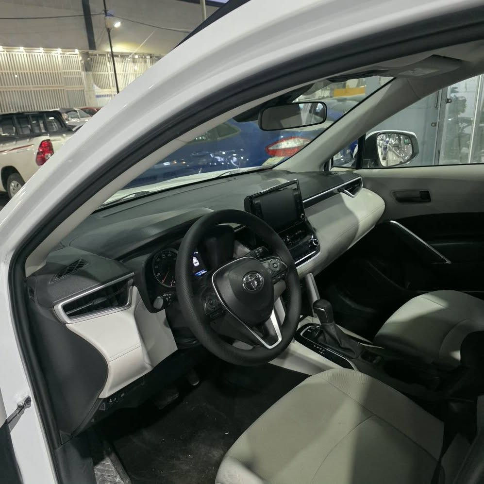 السللم عليكم
للبيع كورلا كروز 2022
 LE black top
  المواصفات 
فتحة سقف سلايت 
شحن واير ليس
بصمه ابواب وتشغيل 
داخل بيجي المرغوب
تبريد مركزي قطعتين 
فول تحكم ستيرن 
رادار امامي وخلفي وجانبي 
توقف ذاتي 
تحديد مسار 
ويل كب 
اشاير بالمري
لايت وبك لايت لد
ماشيه فقط ١٨ الف ميل
حادثها فقط جاملغ
 بدون دواخل بدون ايرباك
العنوان اربيل 
للاتصال *********** أربيل, العراق
