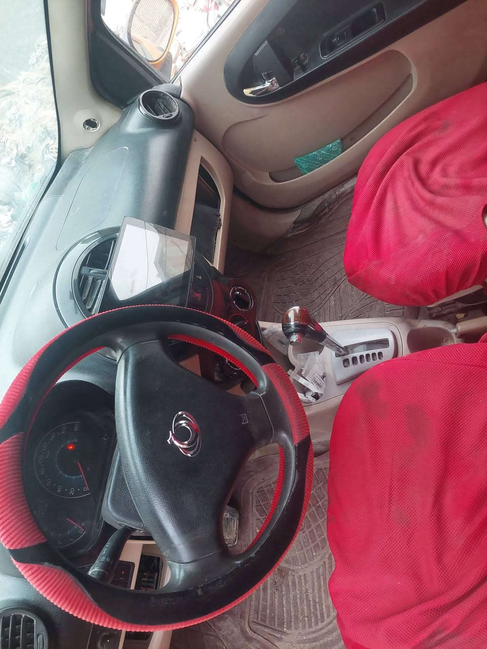 سلام عليكم جيلي باندا موديل 2012 للبيع او مرواس يحتاجلها ترتيبات *********** العنوان بغداد الدورة  السعر 28
