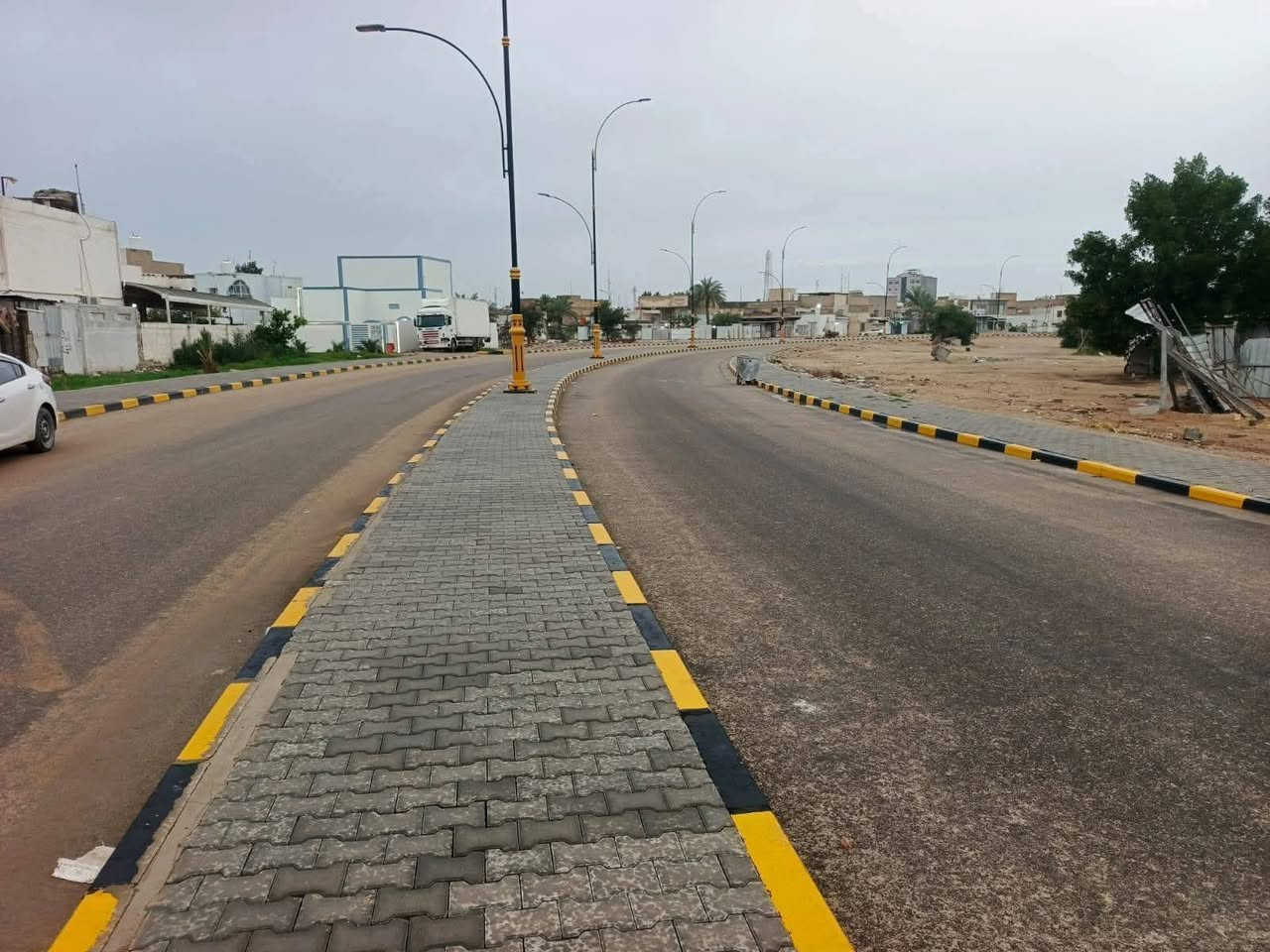 عرصه للبيع مساحه 72 متر واجه 6ونزال 12 دور الهنديه قرب السوق  الأول على سايدين موقع كلش حلو تصلح تجاريه او سكن سعر 83 وبيه مجال قليل للستفسار التصال ***********ابومنتظر
