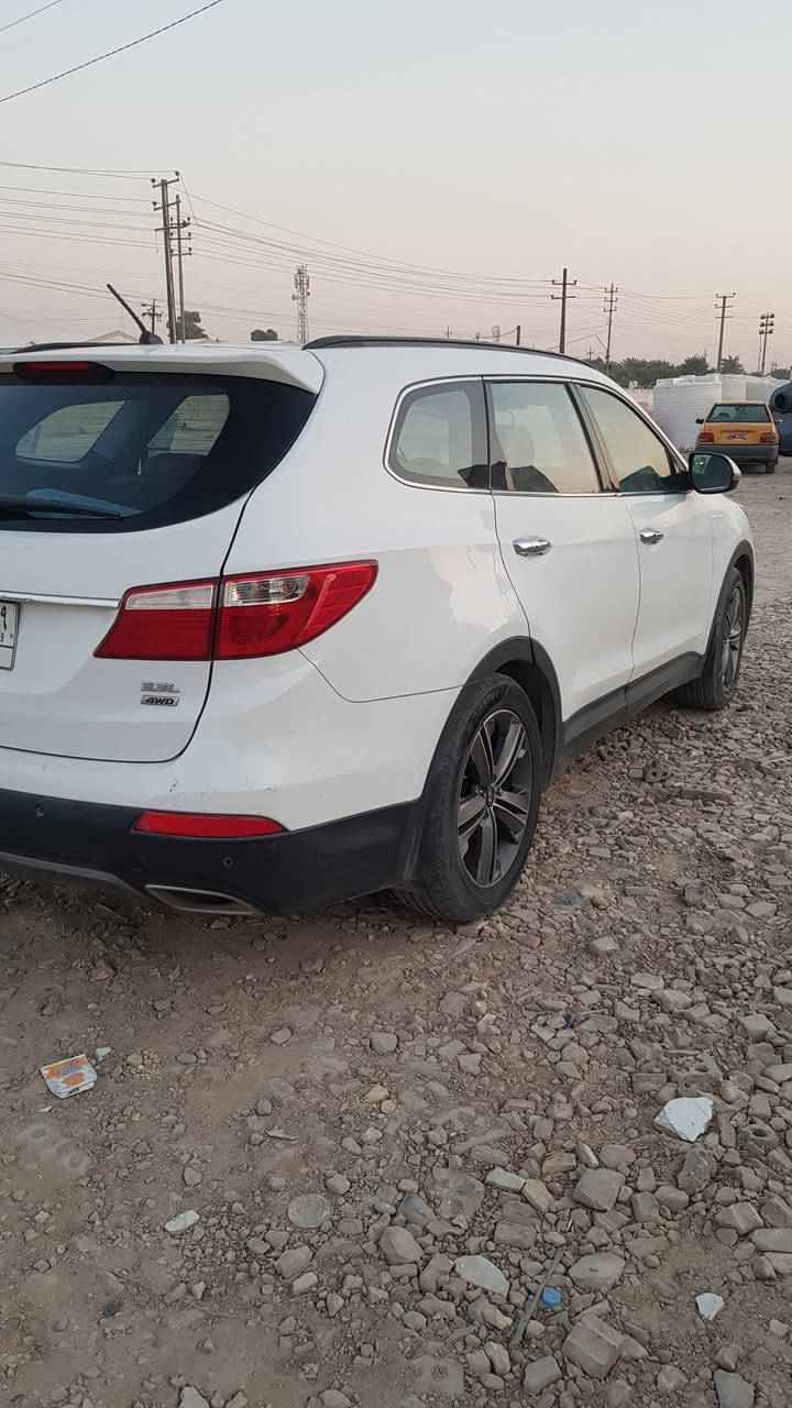 السلام عليكم سنتافيه كراند  ٢٠١٤ محرك ٦ سلندر  ٧ راكب ماشيه ١٤٠ قابل لزياده سياره فول مواصفات سياره رقم بغداد بسمي سعره ١٧٠ رقم الهاتف ***********
