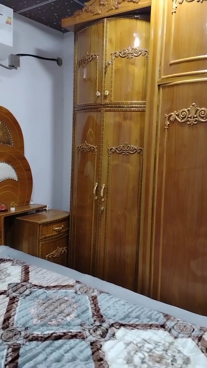 غرفه للبيع نضيفه كلش مستعمله قليل الشراي يتصل ع الرقم  ***********
