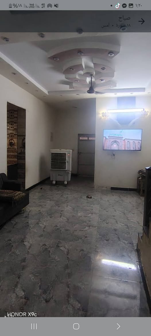 بيت مساحته ٢٢٠ زراعي يحتوي على غرفتين نوم وصاله واستقبال مطبخ بناء حديث  العنوان طريق بسمايه قريه عشره  للاستفسار ***********
