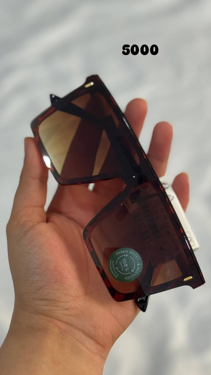 نظارات نسائيه 
القطعه 
5000
@إشارة


**إذا كنت صاحب هذا الإعلان وتريد حذفه لأي سبب، رجاءا أرسل رسالة إلى الدعم الفني**