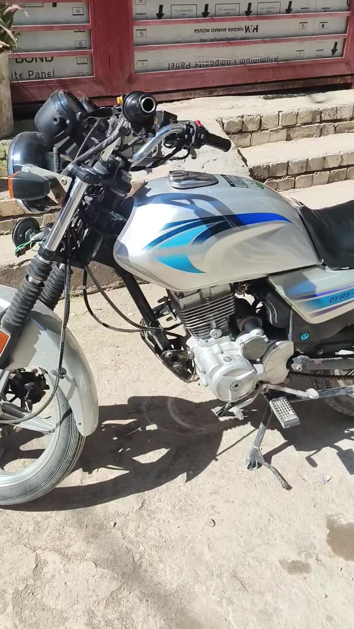 سلام عليكم دراجه دايوان عضم موديل 20 دراجه مال جناي نضيفه صلنصه ستيل اصليه لايت زنون دراجه كلش حلوه أوراق صولي بسمي اكاتبك بنفس ليوم سعر 800 ألف مكاني كربلاء بوبيات عامود 20 للاستفسار ***********
