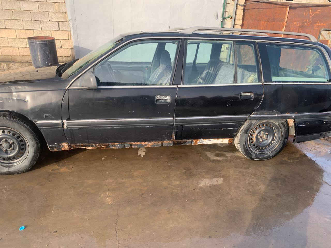 السلام و علیکم
للبیع اومیگا سنویە اخضر  کارتونی شرط محرک و گیر و تایرات 
مکان السیارە داقوق 
رقم الموبایل ***********
