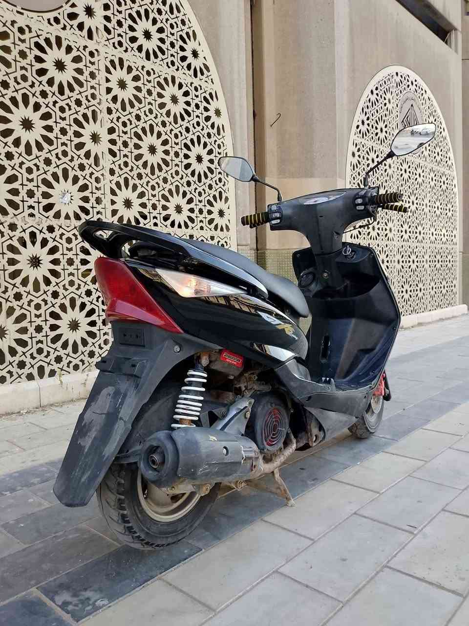 سلام عليكم دراجه ماكس ثعلب بلاديه محرك مامفتوح كابريتر بلادي كفرات بلاديه مكينه خرسه ناعمه مكينه على وضع الشركه السعر ٦٠٠ مكاني بغداد مجاور ملعب نادي الزوراء  ***********
