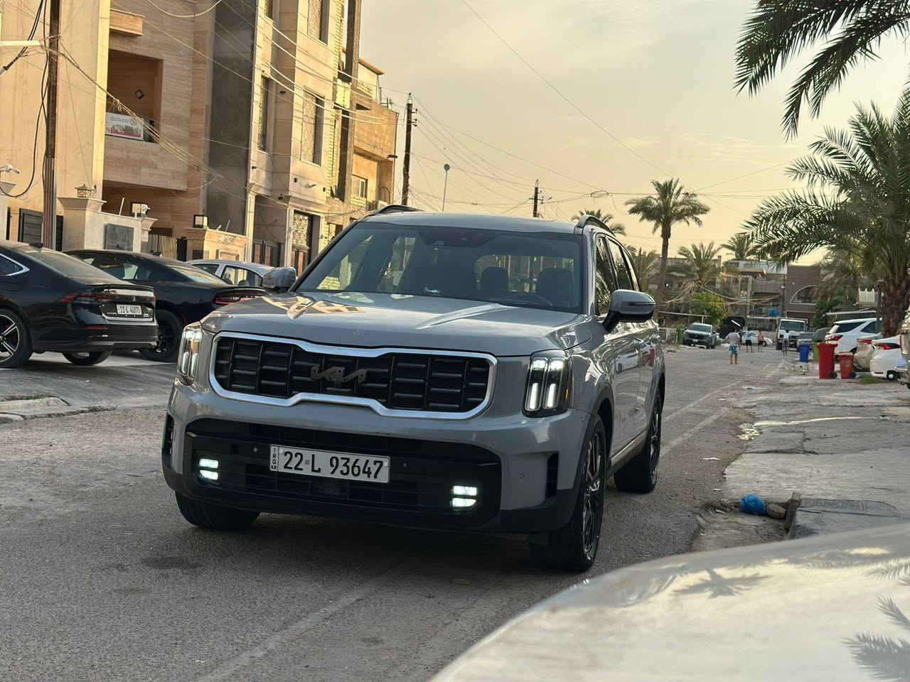 الـــســيارة للـــبيــع
السيارة جاهزه من كلشي 
——————————————————————-
نــوع الــســيارة:- كيا — تلورايد SX برستيج Xبرو
لون سمنتي مميز 
الــــمــوديــل 2023 رقم اربيل 
حــجـم المحرك:-ستة سلندر 3800

🏎️—————————————————🏎️
الـــضـــرر: جانبي جاملغ صبغ البنيد  
—————-////——-///////——————:://////
                    🚀الـــــمـــواصــفـــــات🚀
1-شاشة كبيرة 
2-كامرة خلفيه 
3-حساسات خلفية 
4-تحكم أستيرن
5-فتحة سقف 
6-بصمة تشغيل 
7-بصمة أبواب
8-تشغيل عن بعد 
9-نظام ترحيبي عند الأقتراب 
10-رادار أمامي للوقوف الذاتي
11-رادار خلفي للوقوف الذاتي 
12-رادارات جوانب
13-تحديد المسار للقيادة الذاتية 
14-كشنات جلد
15-كشن الساعة كهربائي 
16-كشنات الخلفية منفصل
17-تدفئة كشنات
18-سبعه راكب
19-ثلاث قطع تبريد
20-ماوس تحكم بنظام القيادة 
21-لأيتم زنون 
22-لد نهاري
23-كشافات زنون بلادي 
24-ويل كب بلادي
25-شاحن جوال لاسلكي
26-أطفاء ذاتي
27-هند أبريك بصمة 
28-داخل شامو 
_____________\

السعر مخفض 268 ورقة

اتصل *********** واتس اب 

العنوان:-بغداد العامريه
