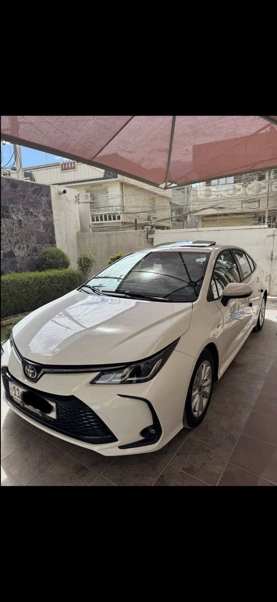 تويوتا كورلا هايبرد 2024 خليجي رقم بغداد الجديد السنوية بأسمي السيارة بحالة جيدة جدا مكفولة من الصبغ والبارد عداد المسافة 22 الف كم  فوول 1/1 السعر 145$  ***********
