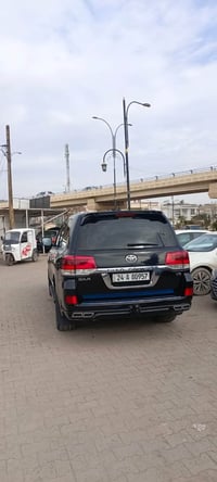 لاندكروز • ٢٠١١ • شكل ٢٠٢١