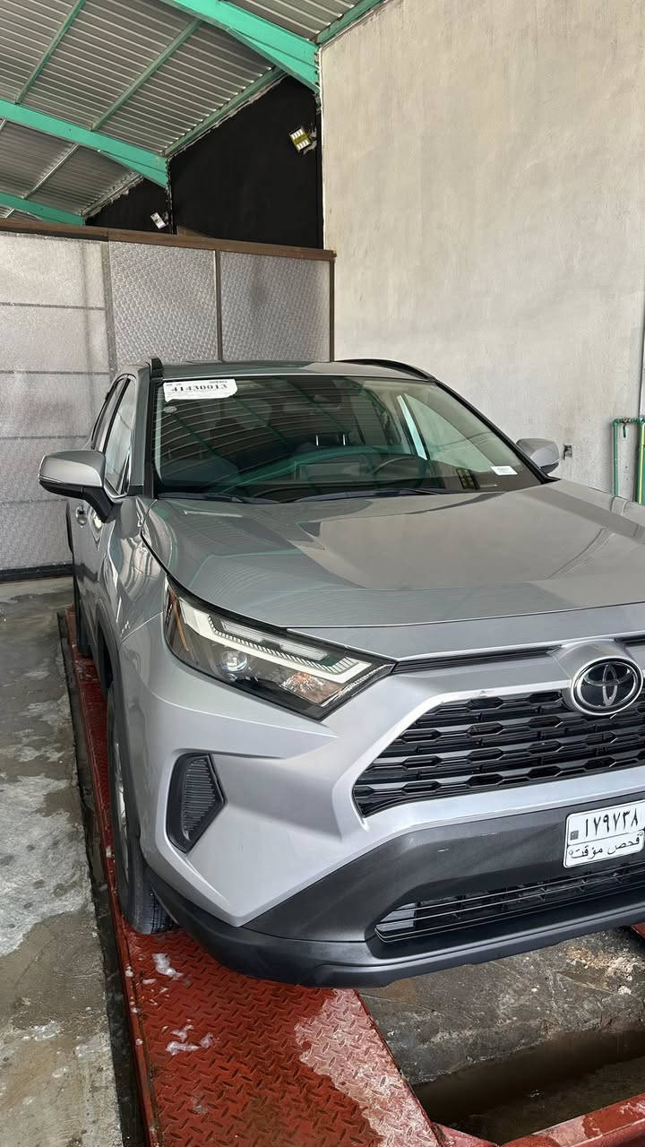 Rav4 -2024-XLE
وارد امريكي بحالة جداً نضيفة
ماشية ٢١ الف كيلو 
حادث جاملغ امامي ايسر موضح بلصورة 
مراوس و بيع 
***********

