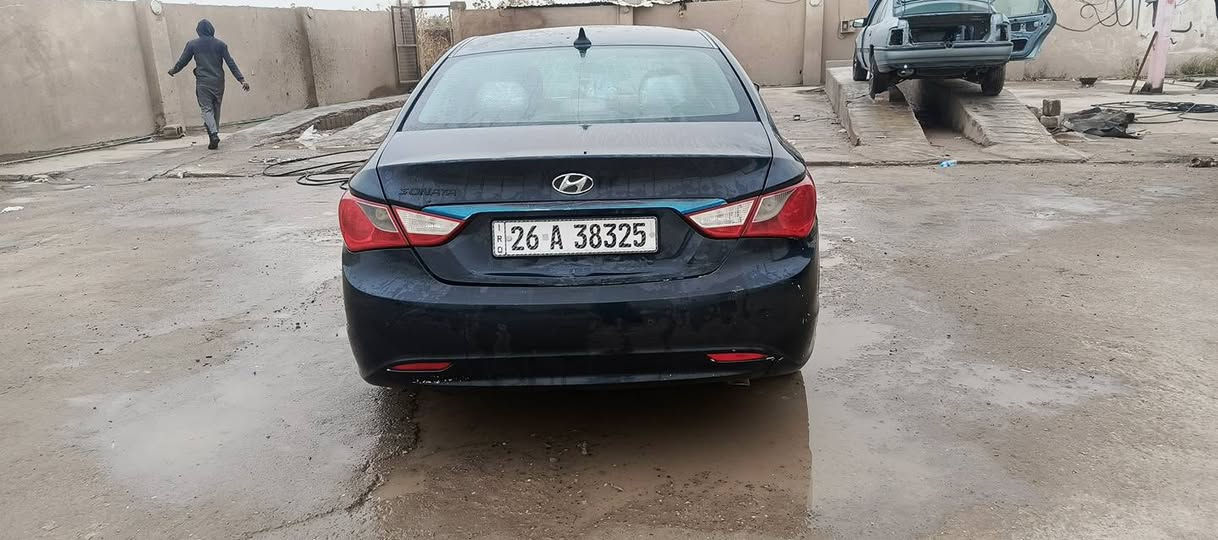 سوناتا ٢٠١١وارد امريكي مكينه جي دي اي GDi2400
معروضه ب٩٦ورقه وبيها مجال حق الجيه رقمهة صلاح الدين. مكينه وكير شرط النضافه 
والسونار مرفق مع الصوره
الضرر فقط محلوبه شويه بالقماره 
وشدوخ خفيفه 
مكان السياره صلاح الدين. 
***********
