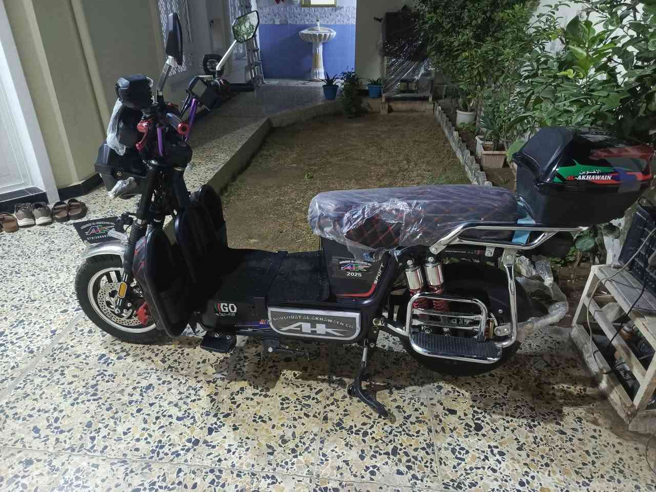 جبلي موديل 25 بطاريات عل فحص عدد 6 ماطور مستخدم شهر فقط بعده لوك وين ما يعجبك افحص تشغيل بصمه  وريمون ماطور مال جناي سعر 750 نهايته مكان فلوجه شراي يتصل ***********
