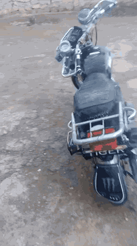 سلام عليكم دراجه للبيع تايكر 19 نضافه فول نشاطه فول لايت اشاير شغالات  تايره كدام ماماشي عليها والباقي كدام العين 300 بي مجال بسيط  ‏‪***********
