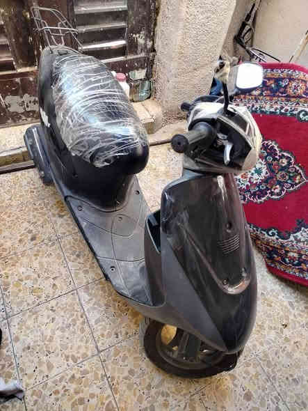 السلام عليكم دراجه ياباني للبيع حجم ٦٠ جاهزه مكينه تجفيت جديد السعر ٢٠٠ ألف بيه مجال العنوان بغداد الحريه ***********
