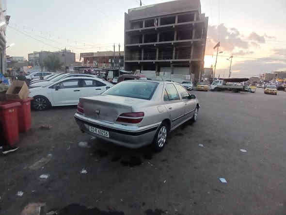 بيجو  ٤٠٦  2001 مكينه 2000 كير اوتماتيك تبريد شغال تخم تاير جديد باتري جديد جام كهرباء برده بلادي كهربائيات كلها شغاله رقم انكليزي جديد شررط التحويل السعر ٣٧ ملاحظه الكير النمره ال٣ يوصل الرون لل٣ يله تبدل العنوان بغداد البياع الشرطه الخامسة *********** بغداد
