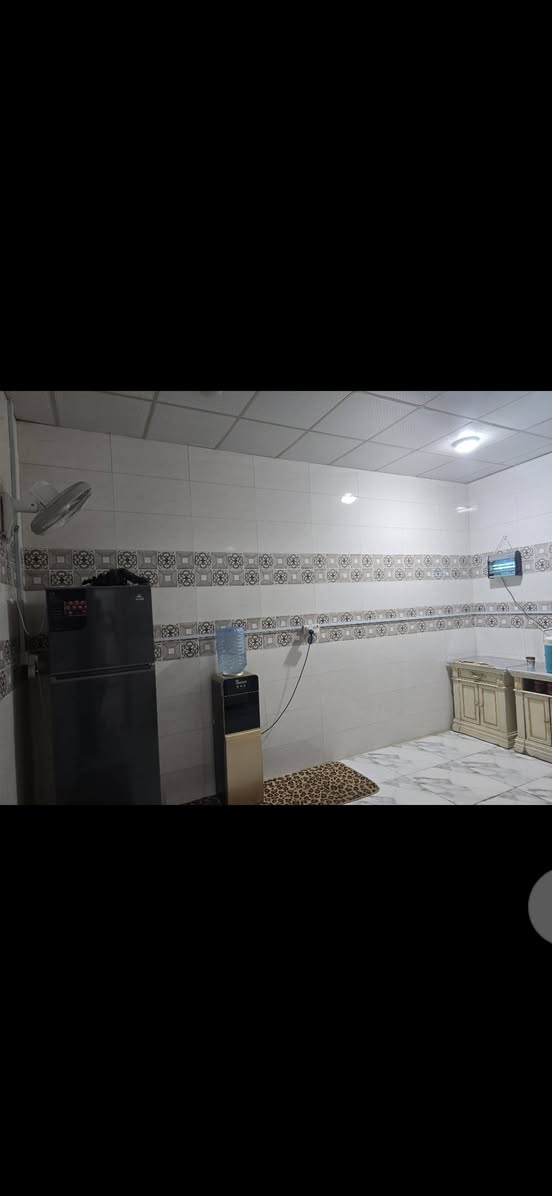 #إعادة_نشر .....
بيت زراعي بالزبير...  مساحته 150 غرفتين وصاله ومطبخ وحمام داخلي عنوانه حي الأندلس2 نهاية شارع عقارات الياسري بناء جديد ماي كهرباء واصل سقف سندويج سعره 33 مليون وبي مجال
تلفون....***********...اراوس ماكو مشكلة
