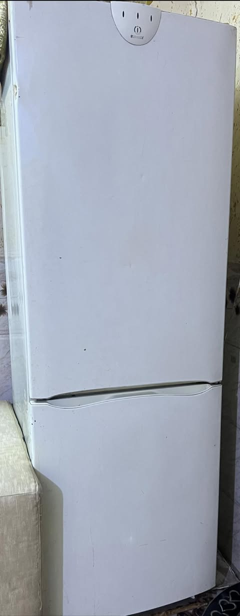 كنتور لبيع ٧٥
ثلاجه اندست تبريدها قوي لبيع ١٥٠


**إذا كنت صاحب هذا الإعلان وتريد حذفه لأي سبب، رجاءا أرسل رسالة إلى الدعم الفني**