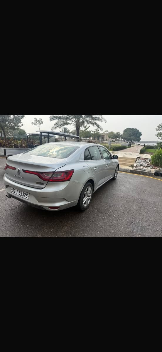 للبيع رينو ميكان 
موديل  2019 
سياره حره مداور ثاني يوم 
رقم بغداد 
لونها سلفر 
 

السياره مامتعوبه ابد ونضيفه كلش 
بلكات جدد يم شركة (بلادي )
حدادية بلاد مامبدله ونضيفه مامتعوبه 

شاشة اعطال 
شاشة ترحيب عد التشغيل والاطفاء
 تدفئة زجاج 
حساس كشنات 
حساس ضغط الاطاراة 
لد خلفي امامي ليزر 
كشاف ضباب 
مقابض اباوب داخل نيكل
مطعم الداخل بكاربون فايبر  
زجاج اوتو ٤ ابواب 
لايت عدسة عالي ناصي 
مانع انزلاق ذاتي 
جنطه بصمة+رمونت 

السعر :110

الاستفسار :***********
