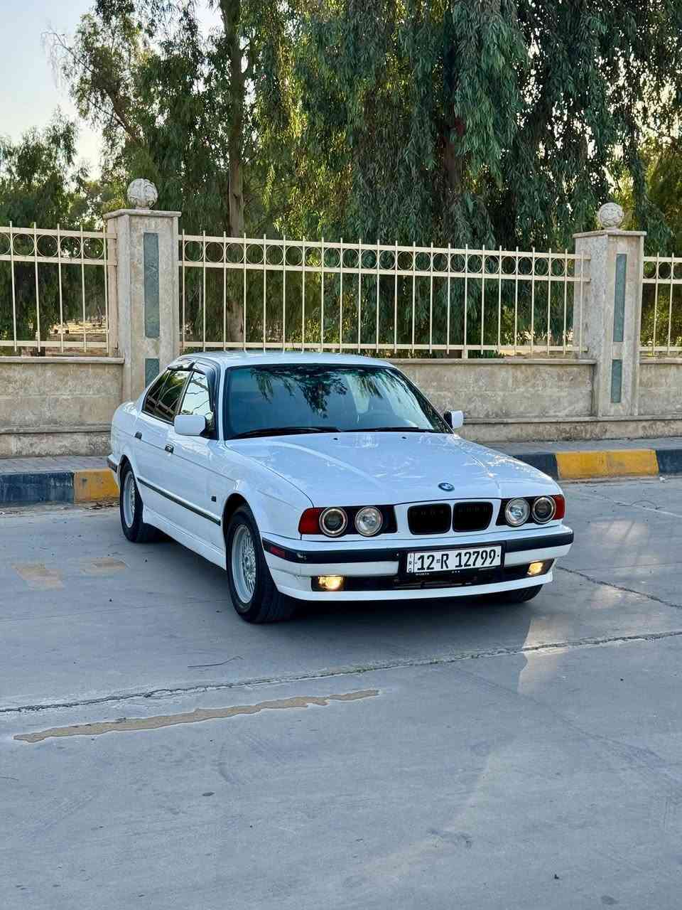 سلام عليكم
للبيع بي ام 525 كبس دجتل 
موديل 1988 محدث بل كامل من الدعامية الى الدعامية1994
تبريد ثلج 
سلايت 
جامات كهرب 
كشنات جلد داخل صاج دبل جكمجة 
ويل كب خلية
سقف كنتارة
لايتات زينون 
طخم الامامي طخم الخلفي جديد 
طخم تاير جديد 
صبغ عام 
كير عادي 
العنوان :موصل مجموعة الثقافيه 
***********
***********
السعر 60$
