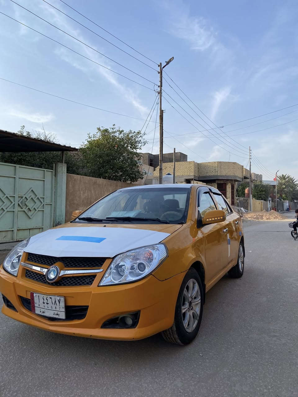 سلام عليكم 
جيلي mk موديل ٢٠١١
كير ومكينه مكفولات 
عينه وصينه ودرايم شف جدد يعني كلج جديددد
ماصدات بك لايتاك جدد
كهربائيات كلها شغاله ما بيها جطل واحد 
حداديه منفوضه جديده 
توشمه جديده 
باتري جديد 
تخم تاير جديدد
السياره جاهزه على اخر حبايه 

رايدها ب ٣٠ وبيها مجال 
مكان السياره بابل محاويل 

***********
