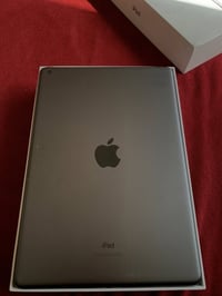 ايباد 8 مساحتة 32 جهاز نضيف كلش  العنوان بغداد الخطيب  السعر 160الف لت...