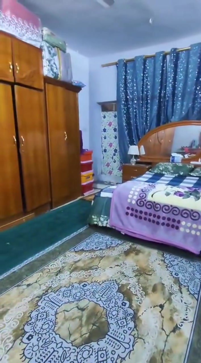 السلام عليكم عندي غرفة نوم للبيع اخت الجديده المكان الحسينيه الراشديه للاستفسار الاتصال على الرقم التالي ***********
