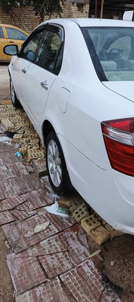 جيلي موبل كير ومكينه خير من الله بيهه باب وجاملغ جهت السايق رقم بابل مشروع وطني السعر 47$وبيهه مجال مكاني الاسكندريه تفاصيل اكثر اتصل ***********
