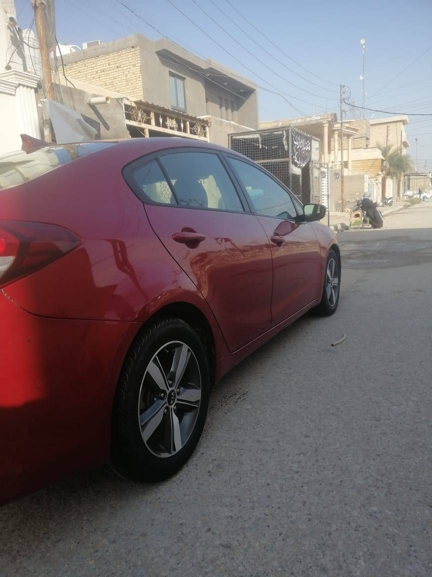 فورتي 2018 
كفالة عامة داخلة حالوب لكن ابد ما مبين ولا مؤثر مواصفات تحكم شاشة كاميرا ويل كروم السيارة خير من الله ماتخسر عليها شي ماشية 140 ميل و200 كم مكانها ذي قار سوق الشيوخ
السعر 123$ ***********
