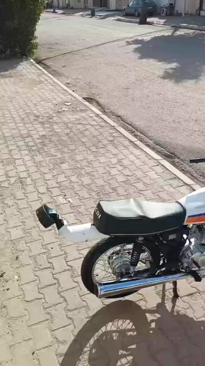 سلام عليكم دراجه تعمير جديد شاصي نامه اوراق سكنر ب750وبيها مجال الشراي خاص (بدون نزال )


**إذا كنت صاحب هذا الإعلان وتريد حذفه لأي سبب، رجاءا أرسل رسالة إلى الدعم الفني**