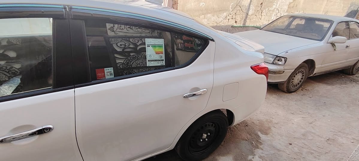نيسان سني موديل ٢٥ هندي شاشه الكزز تحكم ستيرن جنح خلفي ماشيه ٨٠٠ سعر ١٣٣ وبيه مجال بصيط صادره بيه وكاله وهاذ رقمي بيه واتساب ***********

