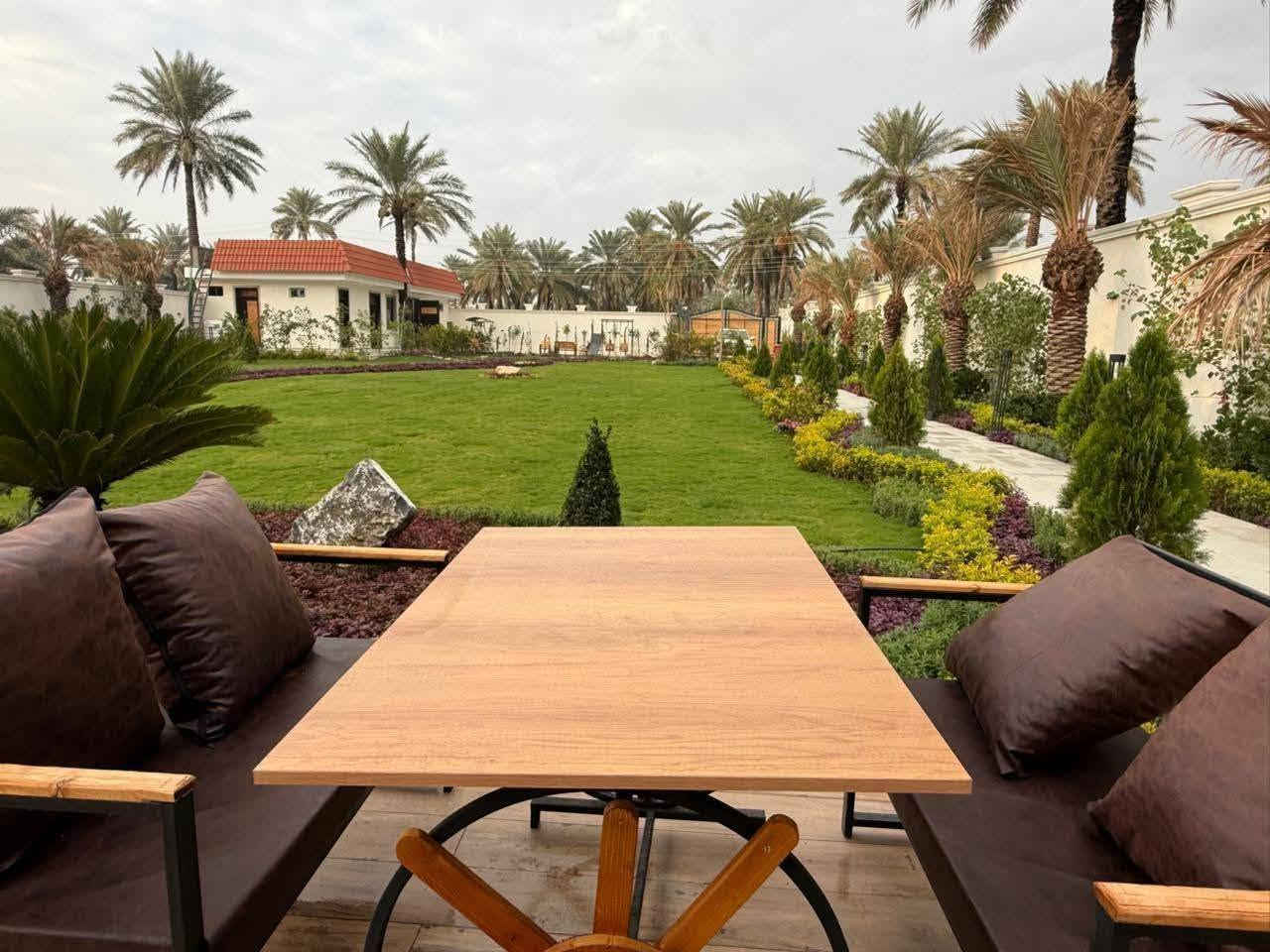 تتوفر حجوزات طيلة أيام الأسبوع 🏕مزرعه منتجع الامراء🏝 يتوفر مسبح داخلي وخارجي موثقة باجرلي 🏖بغداد الدورة🏘 البوعيثة للحجز والاستفسار رقم 📞***********

