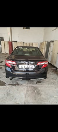 كامري امريكي ٢٠١٢ فول ما عدا البصمه  بيها ٣ قطع كما موضح بالسونار  الس...