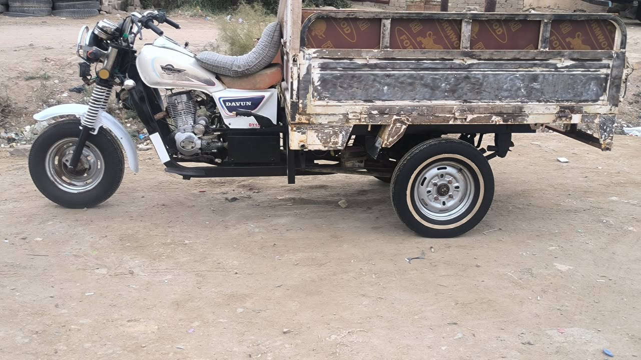 ستوتة. مديل ١٨.  ستوتة جامدة  ستوتة عوزهة بس باتري محركهة مفتوحة بوشة بس تمشي خير من  الله ستوتة اوراق وكيلل سعر ١٥٠٠ وهاذة رقمي ‏‪0781 249 8785‬‏
