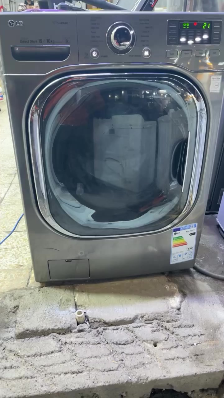 غساله فول ئوتمتيك 19كيلو LGفول موصفات بخار او مجفف  بشرط شغل ما بي اي عيب بشرط ضمان اوفحص اوشغل صناعه كوريا موديل حديث اي ستفسر عل***********
