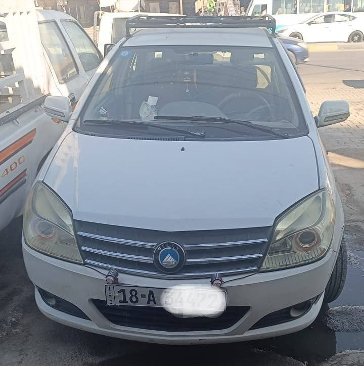 االسلام عليكم جيلي MK المرغوب مكينه بلاديه  قبق ابيض مال لانسر كير عادي  ٢٠١٣ رقم بابل سنويه وهزه ورقم جديد مكينه جديده استندر كير كلج تخم تاير حداديه امامي خلفي باتري كهربائيات كلهه جااااااهزه  كبل للشارع سياره نضيفه والصور عندك سياره استخدام بيت السعر ٣٨ مجال بصيط ساكن بغداد الكرخ للاتصال ***********
