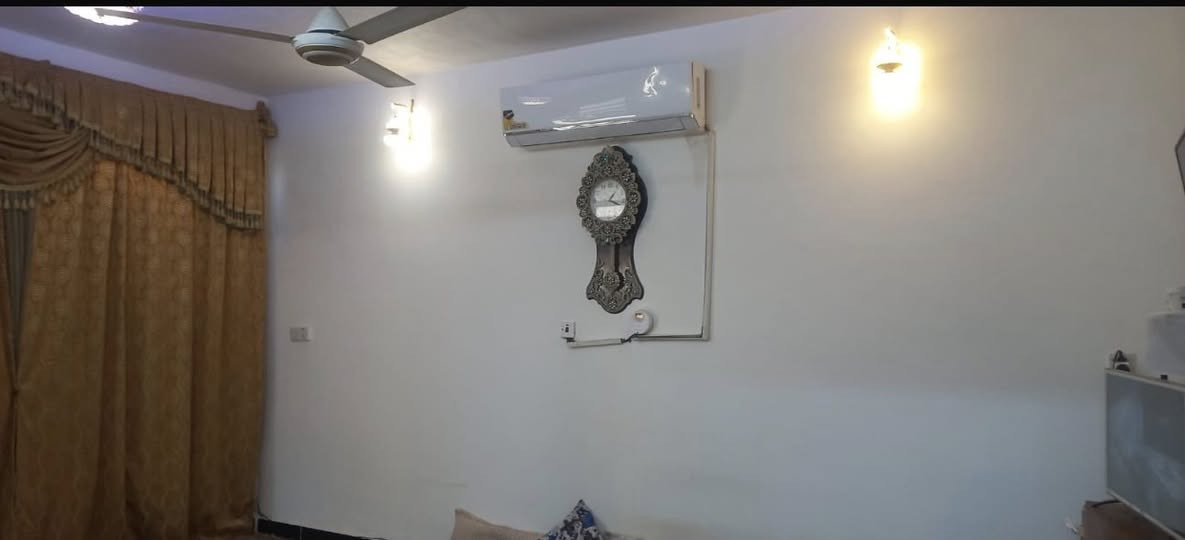 دار زراعي  للبيع مساحة٢٥٠  متر
جسرديالى - التويثة 
( صالة ومطبخ و غرفتين نوم و استقبال وصحيات داخلية و خارجية)  كامل خدمات ماء كهرباء.بيت جديد
استفسار اكثر ***********
