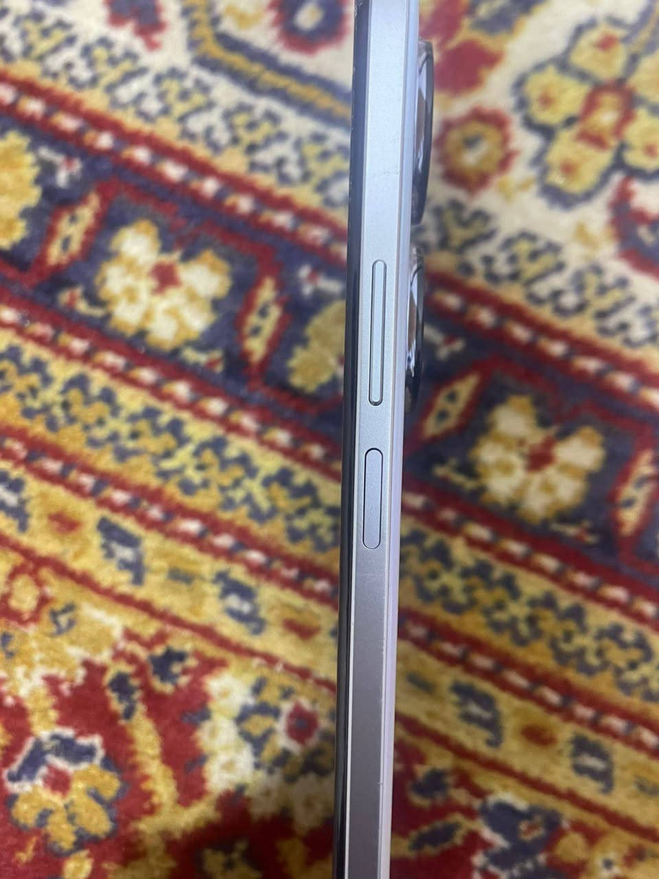 السلام عليكم هاتف للبيع نوع Honor x7B صار شهر من ماخذه فقط شاشة مكسورة الكارتونة موجودة السعر ٧٠وبي مجال المكان بغداد اخذتة ١٩٥  رقم الهاتف ***********
