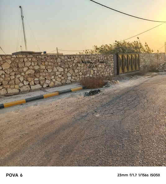 السلام عليكم قطعه الأرض للبيع مساحه 1700متر تبليط كهرباء ماء أسأله في مجمع اللؤلؤه  الاتصال على الرقم ***********
***********
