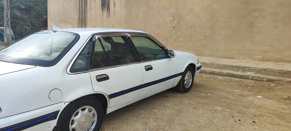 السلام عليكم برنس للبيع رقم بابل موديل 95 دولي سنويه مجدده لل30 مكفولة مكينه وكير  وحداديه وتخم تاير كهربائيات شغاله مكفولة من الضربه مصبوغة احزام للجماليه دواخل جديده السياره احلى من الصوره العنوان بابل القاسم مامتواجد عل فيس السعر 33 رقم الموبايل ***********
