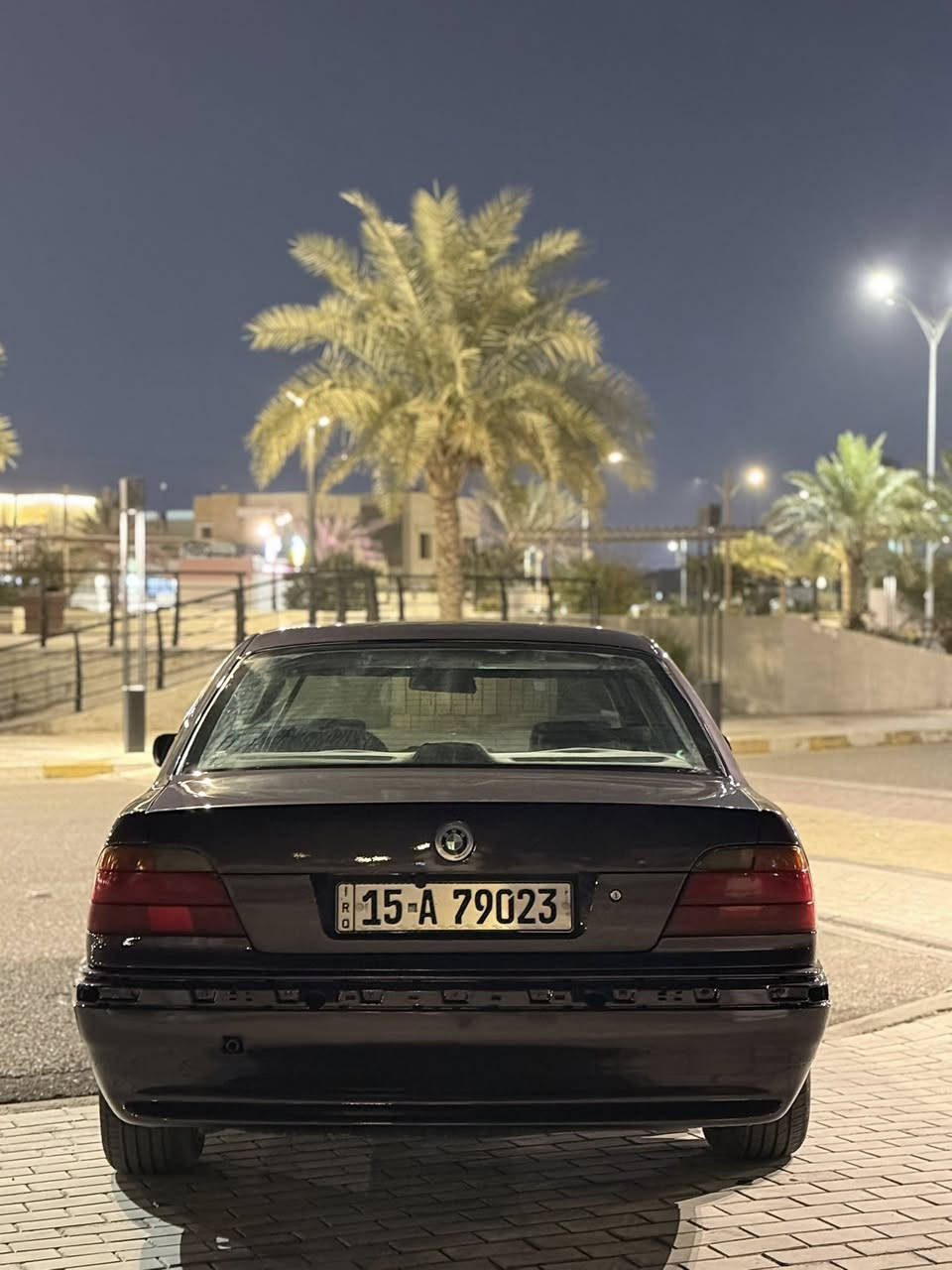 740i كاسحة -
مكينة كير حدادية خير من الله 
مصبوغه عام جمالية 
تبريد ثلج تدفئ لا يوجد 
فقط كشنات شغاله 
للاستفسار اكثر ***********
