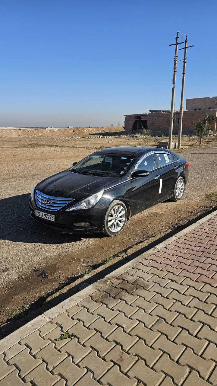 للبيع.
سوناتا خليجي بانوراما بصمة تشغيل اشاير بالمري تحكم ستيرن 
شرط كير ومحرك وصدر وكهربائياتها كلها شغاله رقم شمالي سليمانيه سنوية لل ٢٧ تحويل ثاني يوم بانوراما بيها عطل تنزل من حك السعر السيارة بدون صبغ ولا قطعه سليمه دواخل شاصي سليم بجم وصندوك كبس. ؟؟ هلال الجاملغ الخلف السايق بي تكحيل شبر موجود السونار مرفق وياها. السعر مناسب ١١٥ تنزل للتواصل رقمي ***********.
