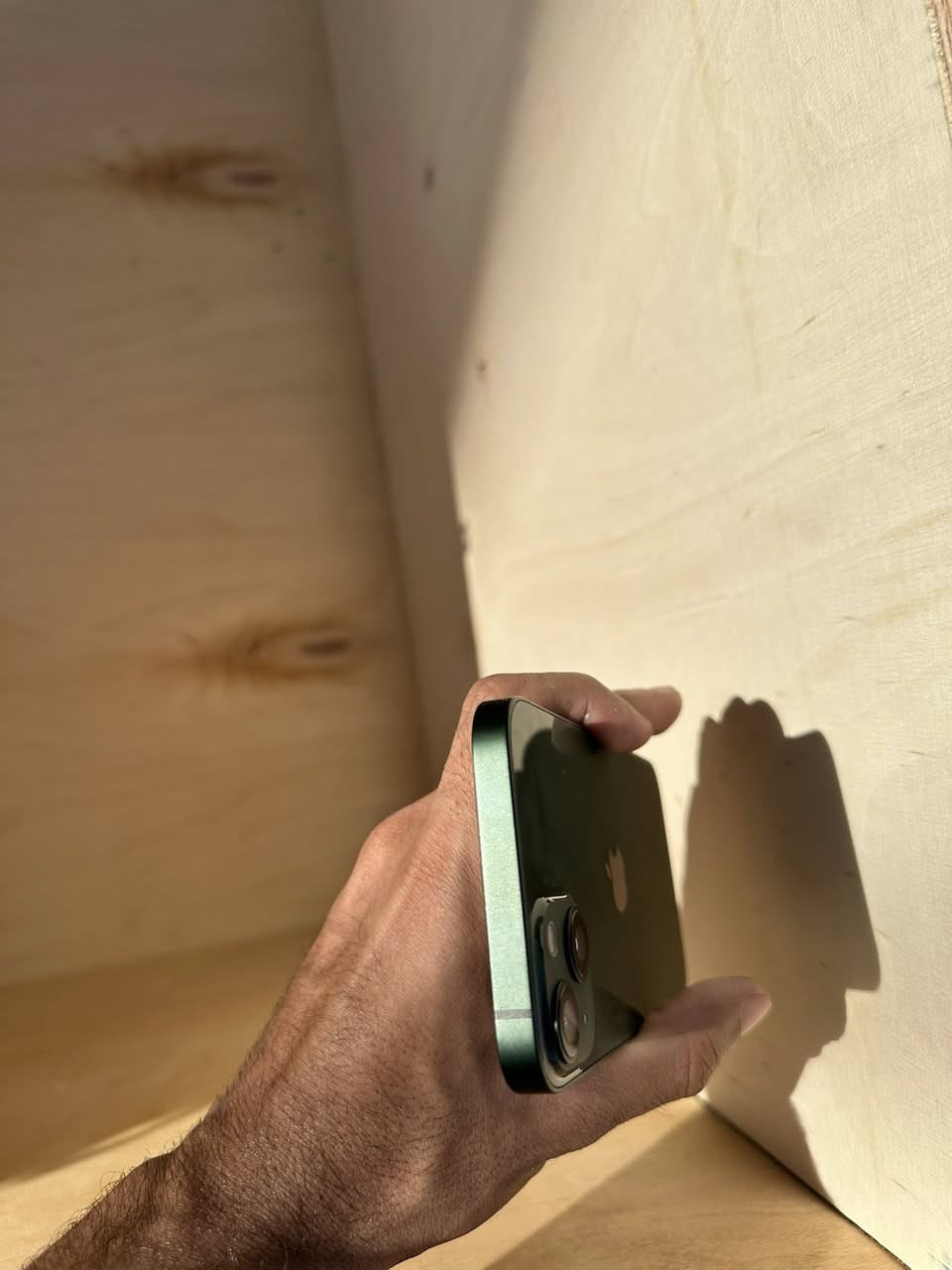 آيفون ١٣ العادي بلادي مامبدل بي ايشي
ذاكره ١٢٨ 
بطاريه ٨٠ 
النضافه ١٠٠٠٠٪؜ شخط واحد مابي
السعر٣٧٥ قفل من الأخير 
عنواني الجزيرة السياحية 
***********
