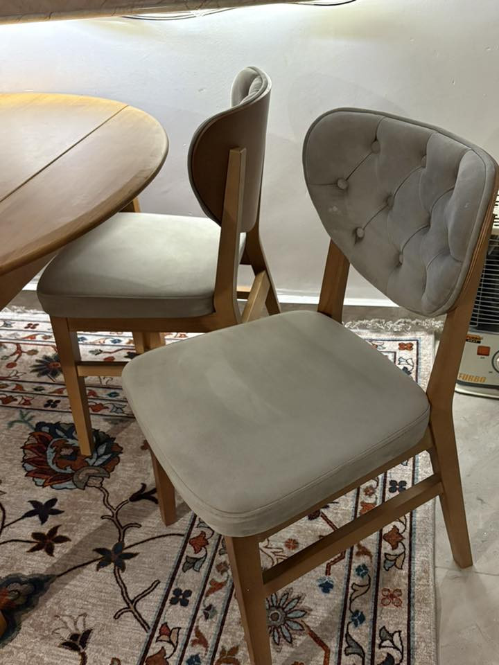 ميز اكل للبيع مكاني الدورة حي اسيا
***********
